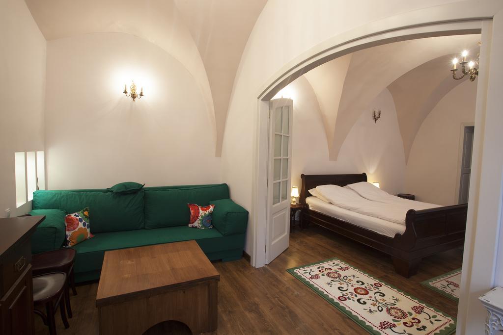 Green Door Apartment Hermannstadt Zimmer foto